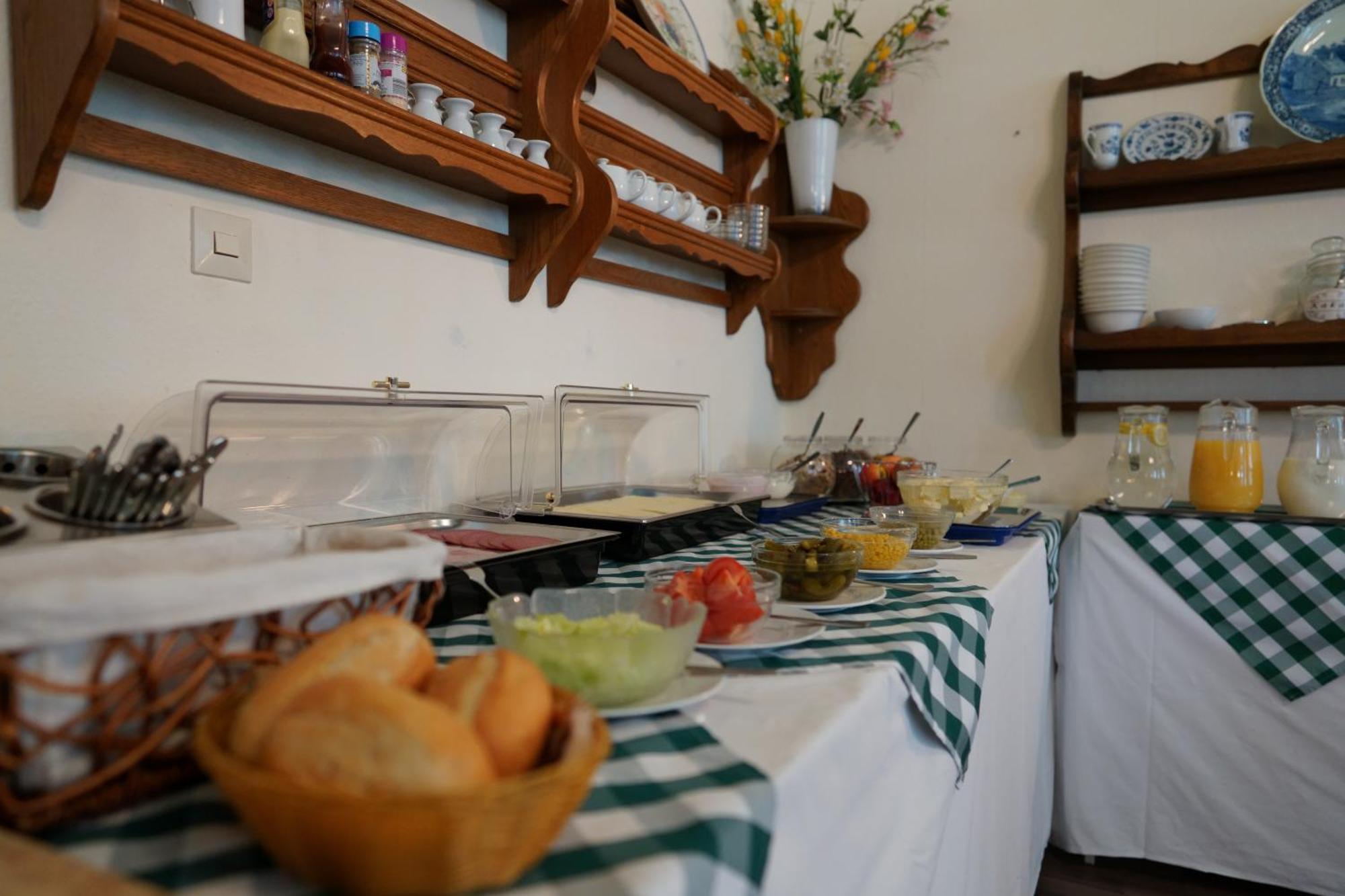 Hotel Pension Xantener Eck Berlijn Buitenkant foto