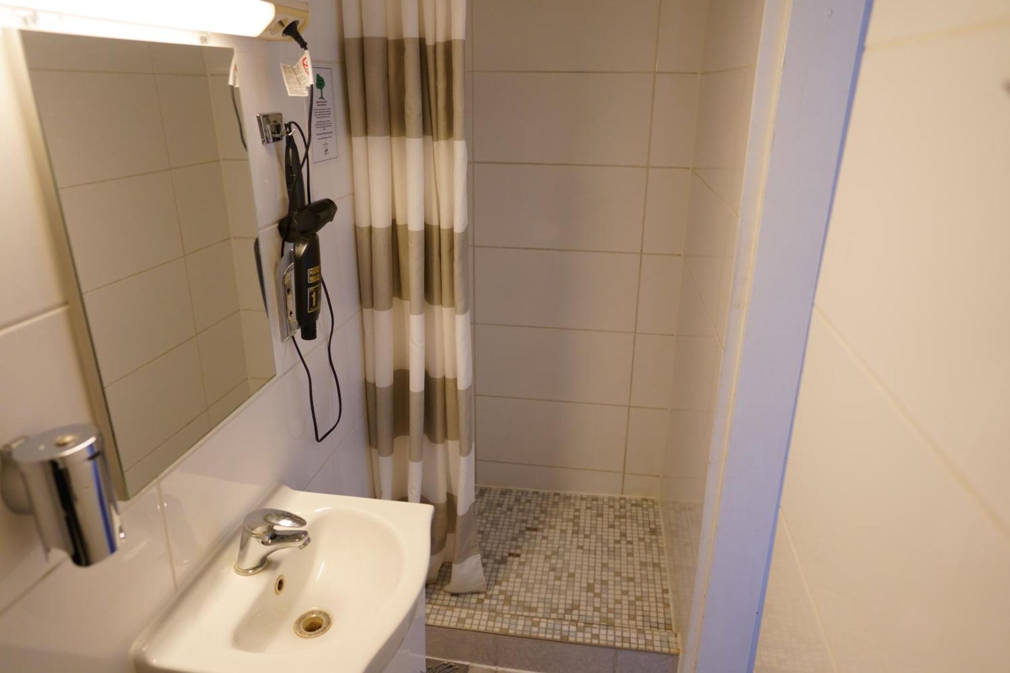 Hotel Pension Xantener Eck Berlijn Buitenkant foto